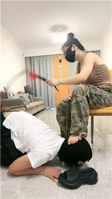 【薇薇】骑马狗爬-生活化伺候 JS250505-21