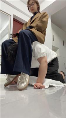 【萱萱子】物化人体擦鞋器 JS250520-15