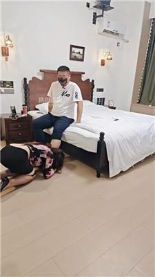 【七叔】发现母畜在家跑骚 JS250621-14