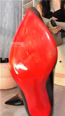 【苒苒】高跟鞋缝黑丝    250626-36