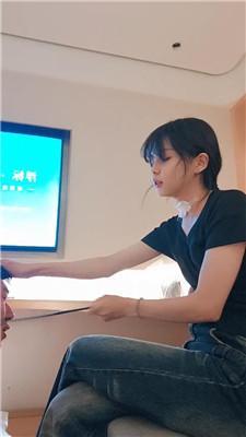 【芸芸大人】掐乳脏鞋恋足舔 JS250912-15