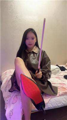 【恩恩】红底高跟辱骂贱狗    250920-6