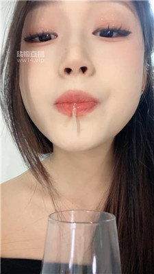 【蓓蓓】口水盯    250924-23