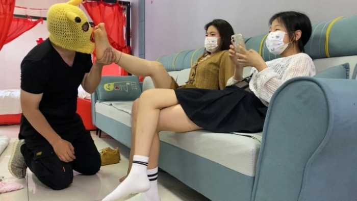 【精神小妹】暴踹偷女生鞋的老师 续 JS251015~9