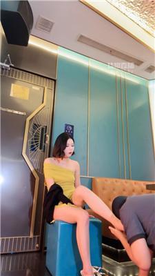 【浅浅】KTV做陪酒女神的贱奴  JS251015-27