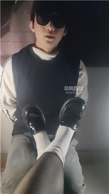 【小絮大王】白棉袜酸臭黑丝玩奶狗 JS251105-30