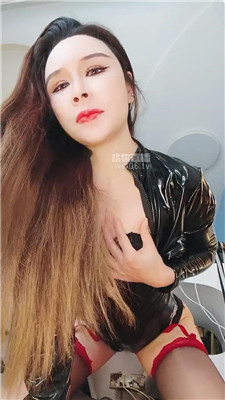 【小妈】来让妈咪踩踩…    251118-25