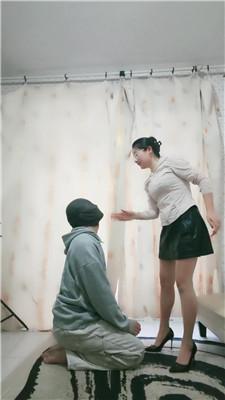 【依然大大】重刑藤条狠抽 JS251126-3