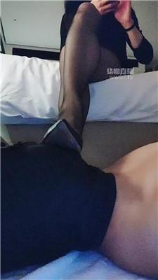 【糖糖】近距离-黑丝脚踩虐 JS251127-24