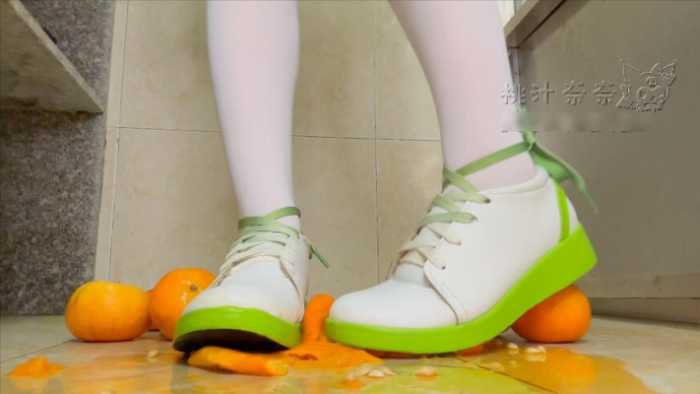 大桥cos鞋白丝踩橘子语音 JS251210~7